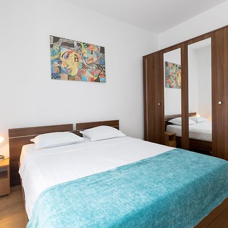 Obor Central Oasis --Secured Parking Nearby --Self Check-In-- 1Min Metro Station Bukarest Eksteriør billede