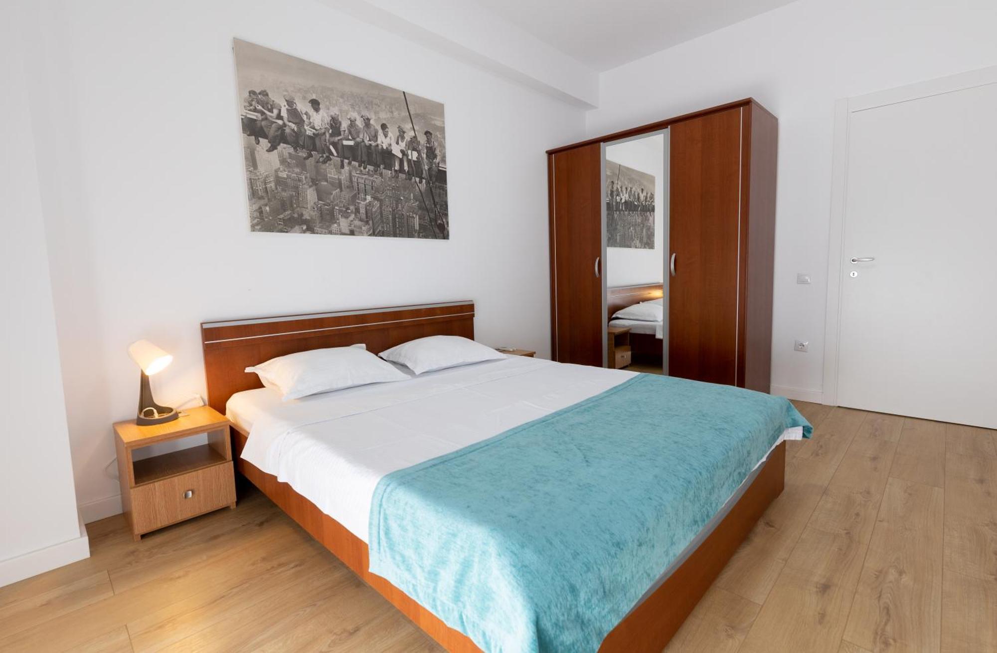 Obor Central Oasis --Secured Parking Nearby --Self Check-In-- 1Min Metro Station Bukarest Eksteriør billede